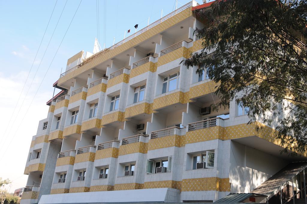 Hotel Panchwati Bilaspur  Bagian luar foto