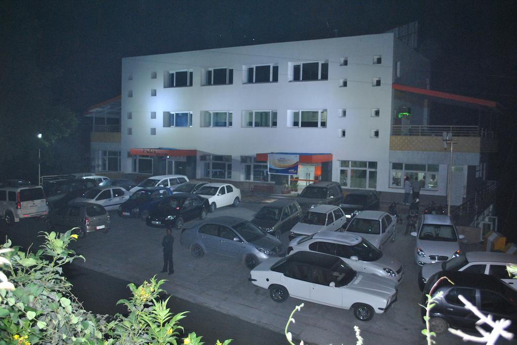 Hotel Panchwati Bilaspur  Bagian luar foto
